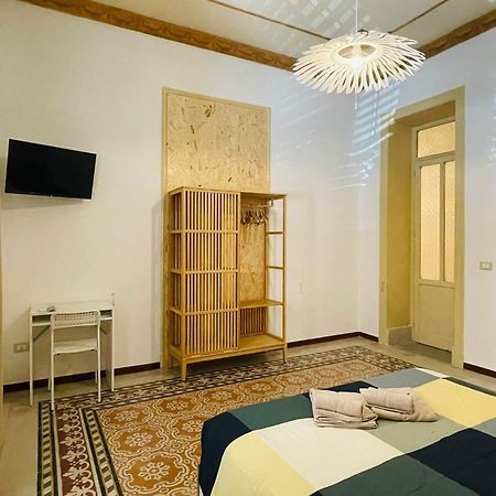 Olivuzza Rooms In Apartment Палермо Экстерьер фото