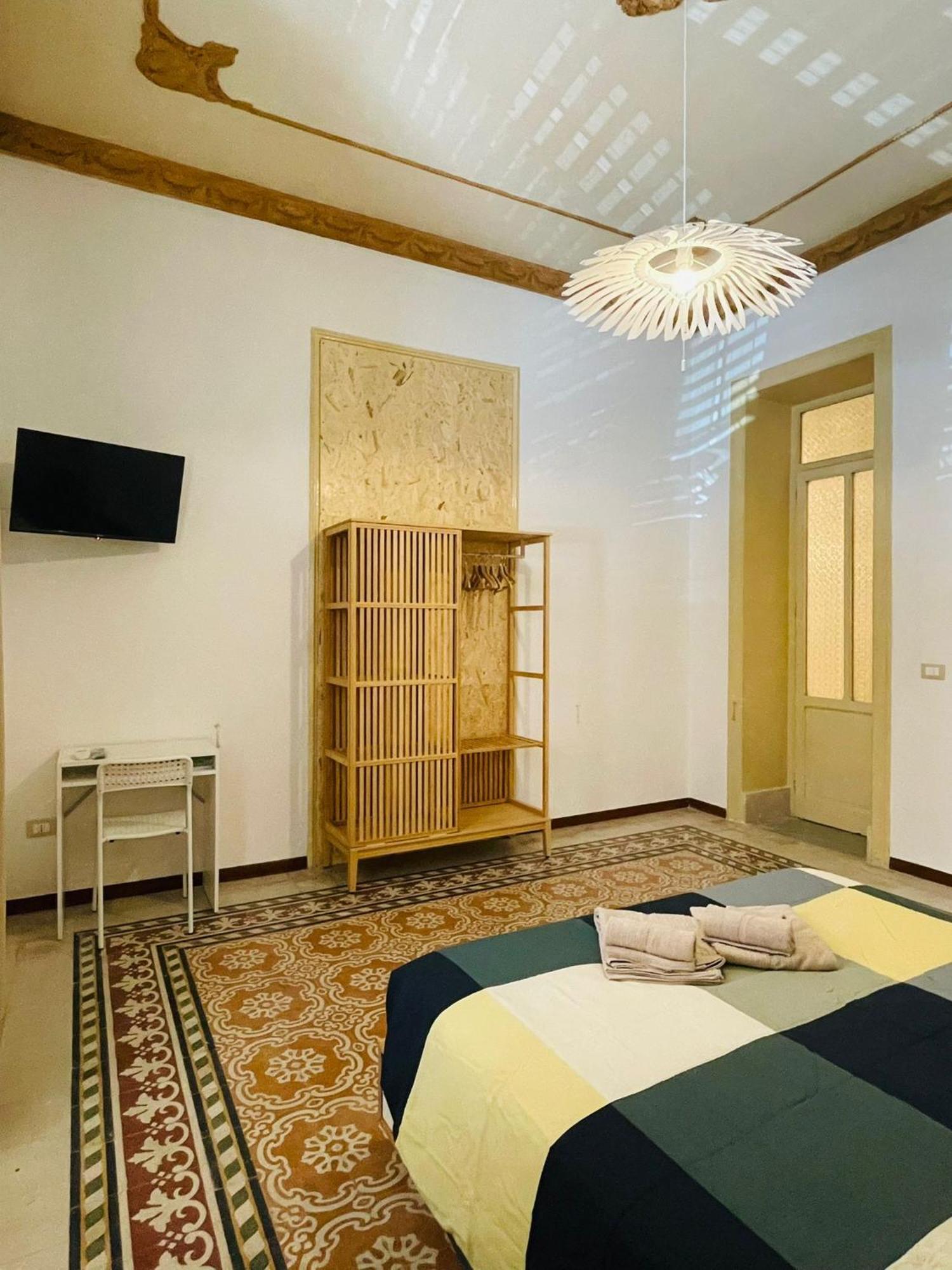 Olivuzza Rooms In Apartment Палермо Экстерьер фото